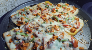 Chicken Tandoori Bread Pizza Pakistani Food Recipe