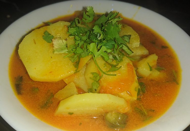 Aloo Tamatar Ki Sabzi Pakistani Food Recipe