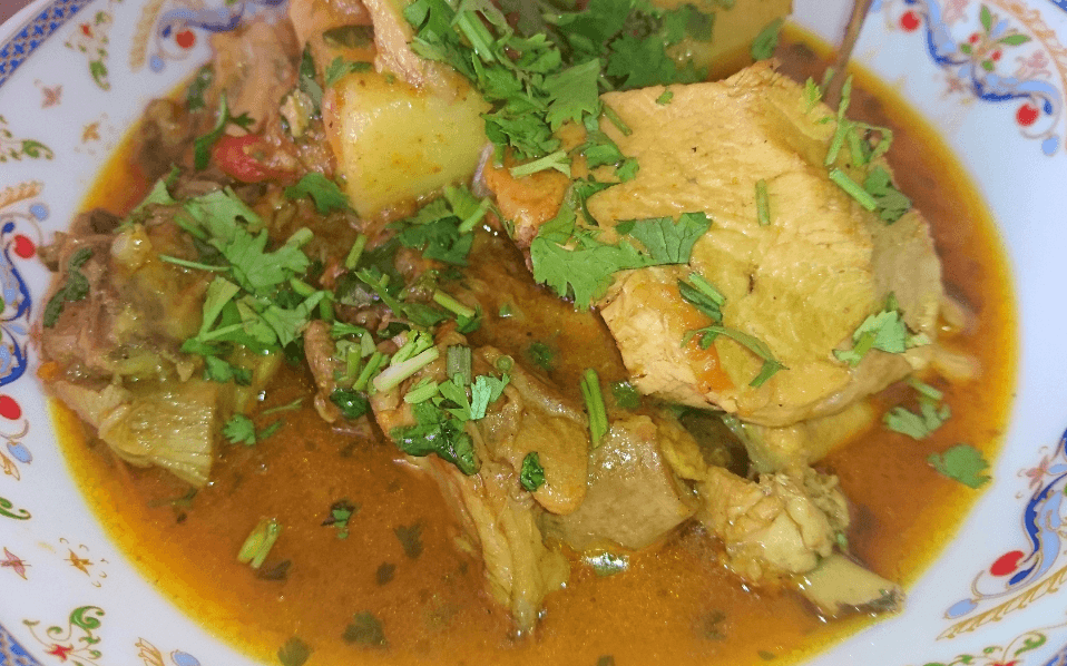 Delicious Potato Chicken Gravy Pakistani Food Recipe