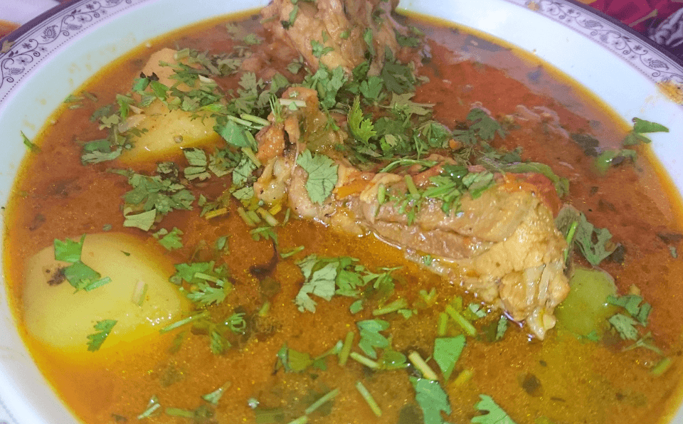 Delicious Potato Chicken Gravy Pakistani Food Recipe