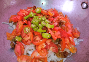 Karele Ki Sabzi Pakistani Food Recipe9