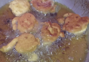 Dahi Aloo Chana Chaat Pakistani Food Recipe3