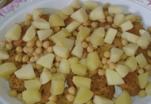 Dahi Aloo Chana Chaat Pakistani Food Recipe7