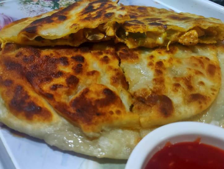 Delicious Chicken Cheese Paratha Pakistani Food Recipe (With Video)