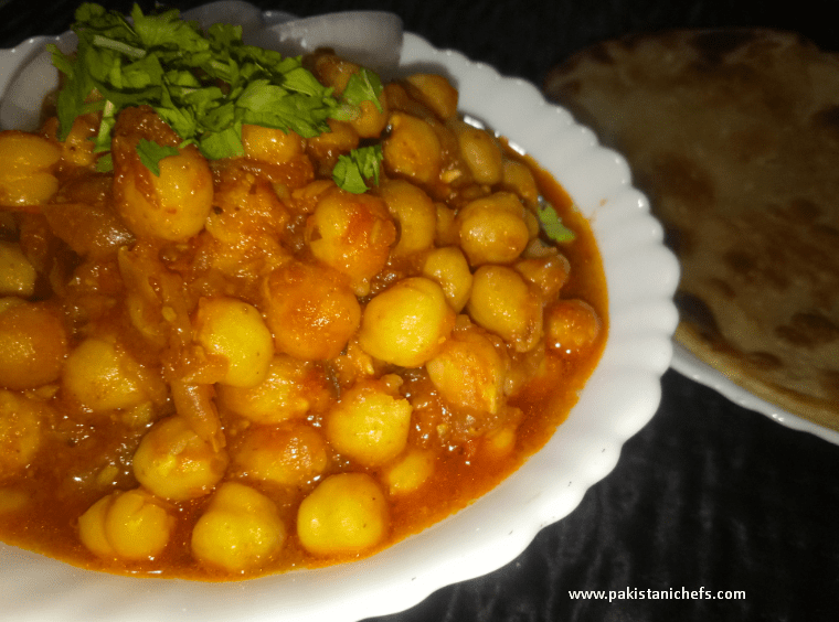 Tasty Channa Masala Gravy Pakistani Food Recipe (With Video)