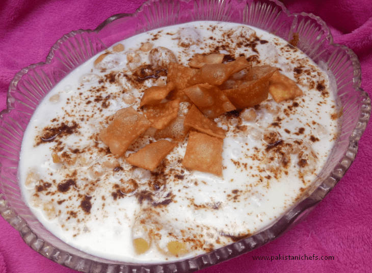 Moong Dal K Dahi Baray Pakistani Food Recipe (With Video)