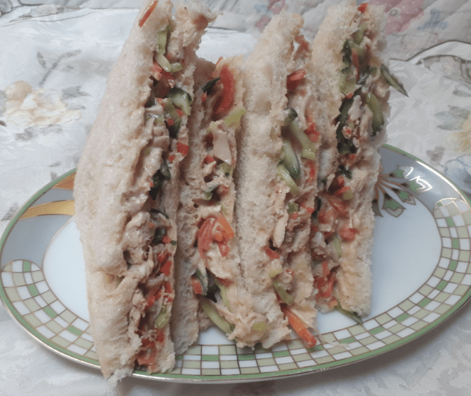 Delicious Chicken Sandwich With Mayo Pakistani Food Recipe (With Video)