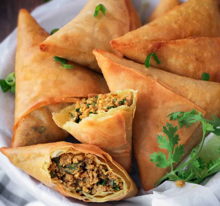 Easy & Tasty Keema Samosa Pakistani Food Recipe