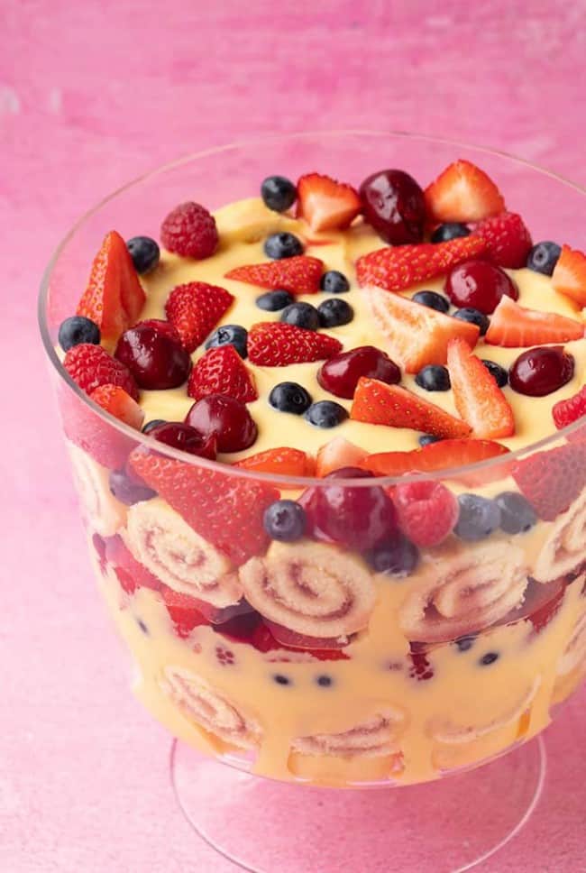 WhClassic Trifle Pakistani Food Recipe en you’re ready to serve, add whipped cream on top.