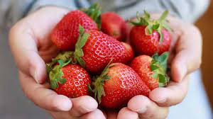 Healthy & Simple Strawberry Smoothie Pakistani Food Recipe