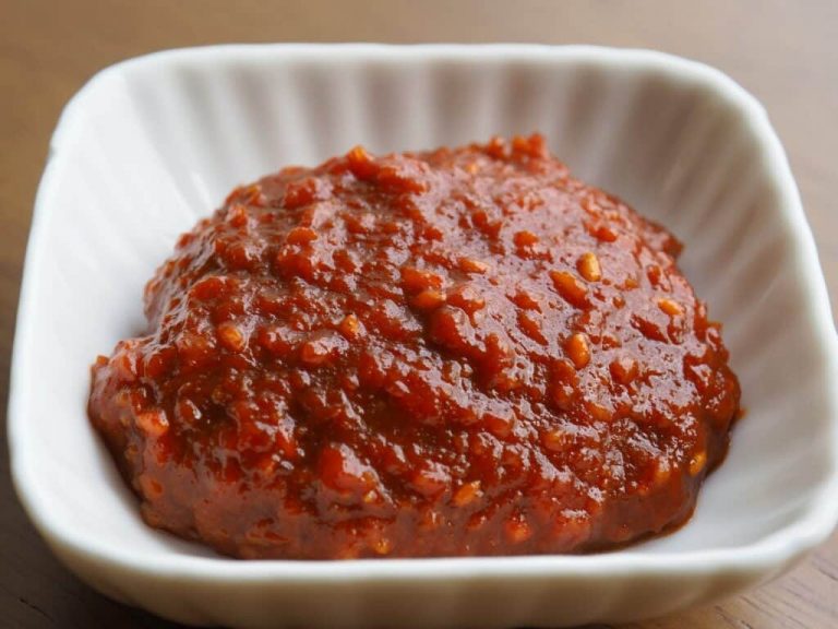 Ssamjang Korean Dipping Sauce Recipe (Pakistani Food)