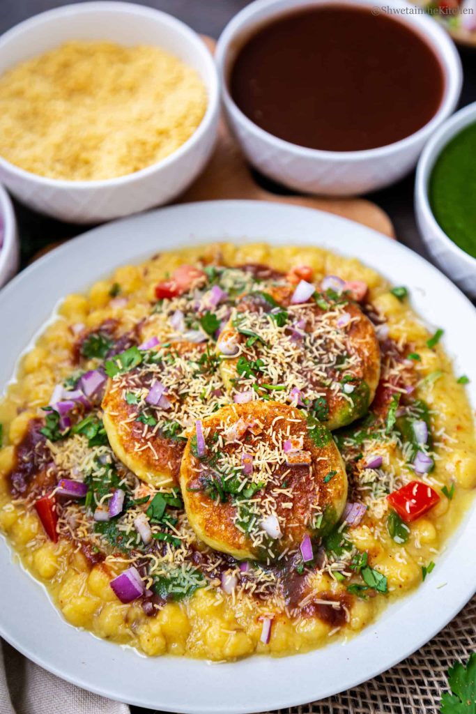 Delicious Street Style Ragda Pattice Chaat Pakistani Food Recipe