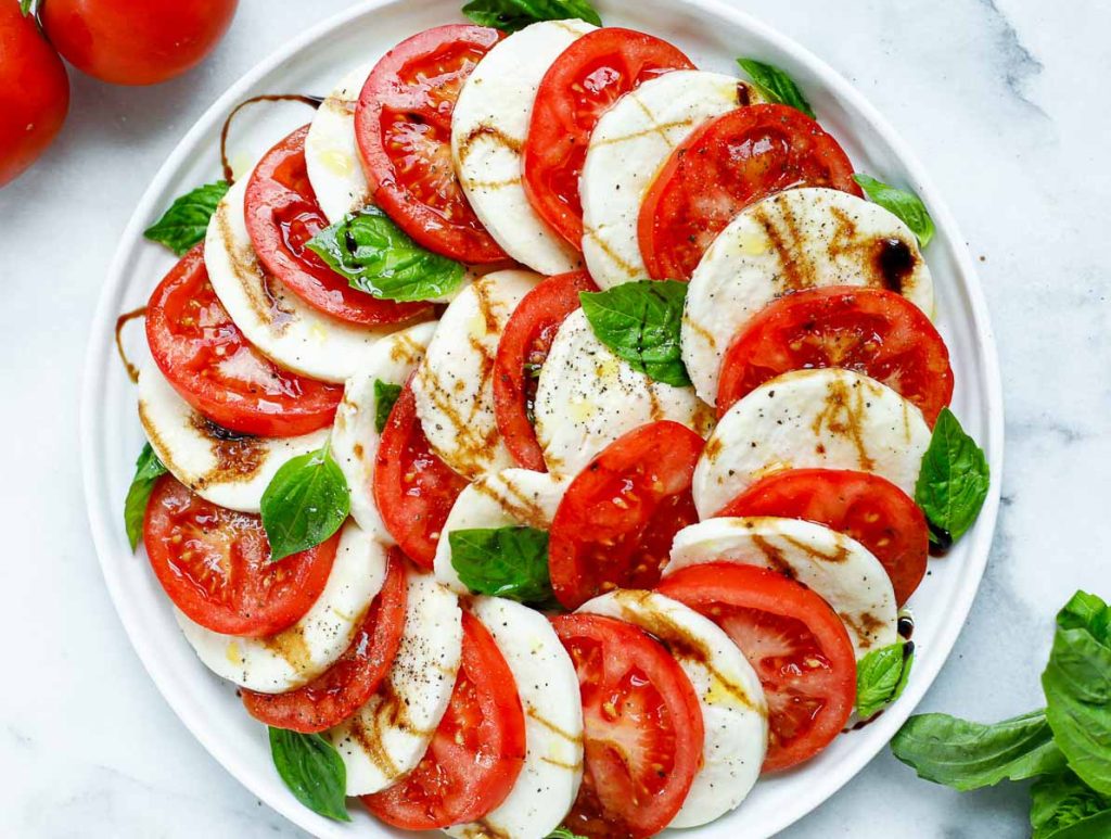Delicious & Tasty Caprese Salad With Pesto Sauce Recipe