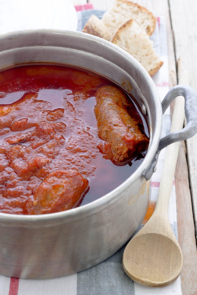 Ragú Napoletano (Neapolitan-Style Italian) Recipe