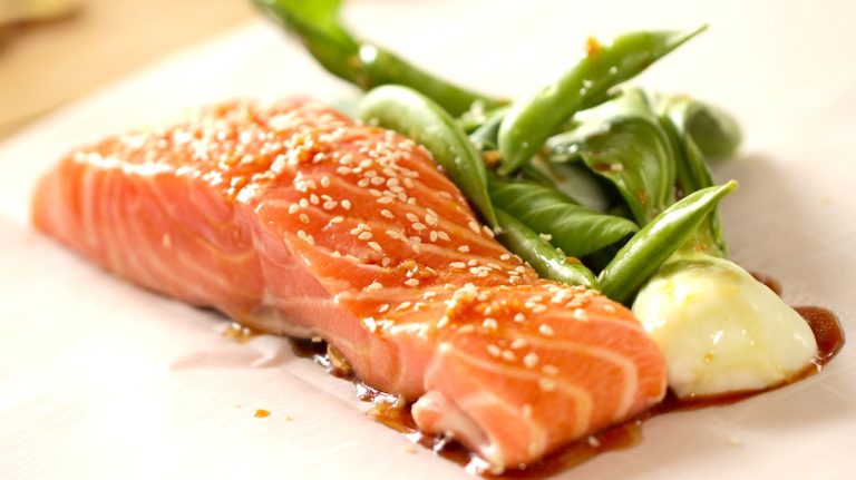 Delicious Honey-Soy Broiled Salmon Recipe