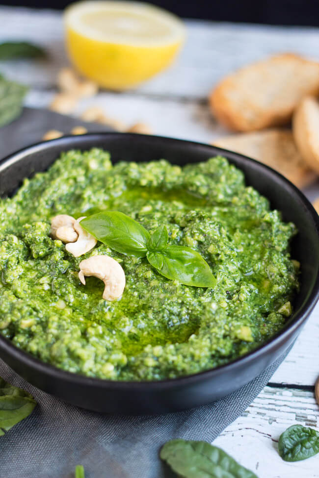Roasted Garlic & Cashew Dipping Sauce Recipe