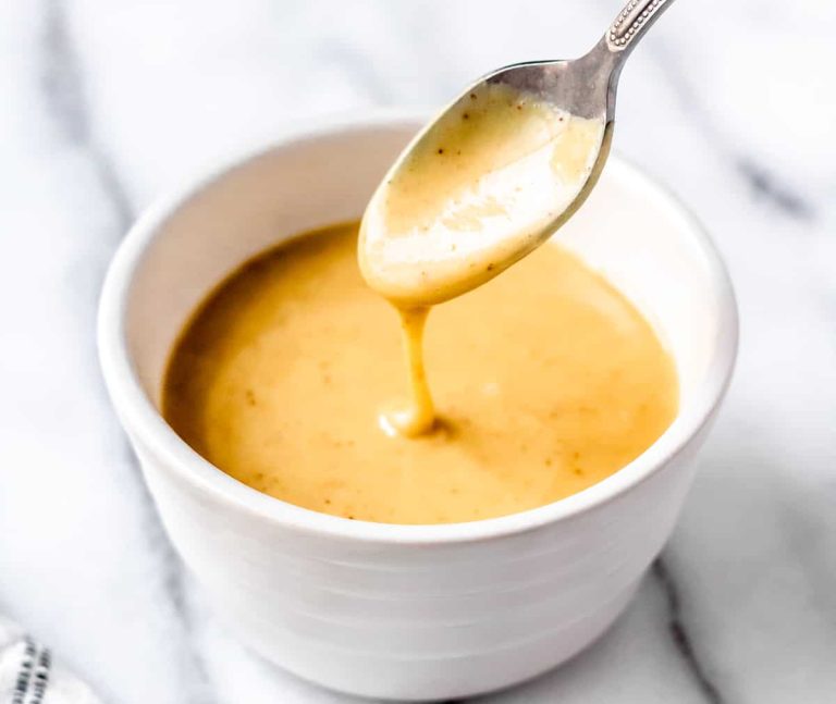 Delicious Homemade Honey Mustard Dipping Sauce Recipe