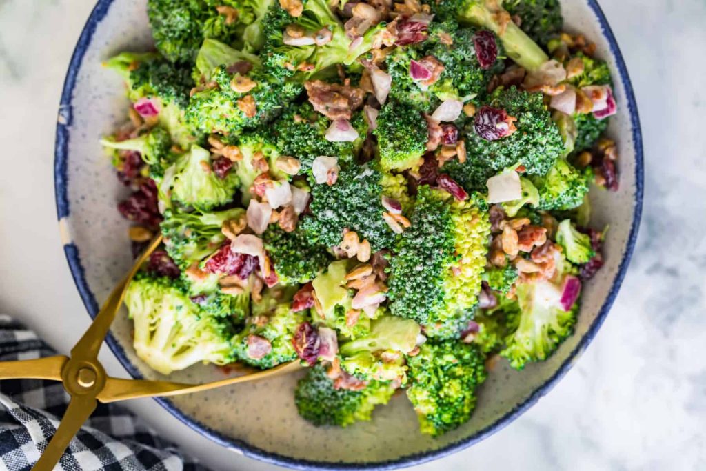 Easy & Creamy Broccoli Salad Recipe