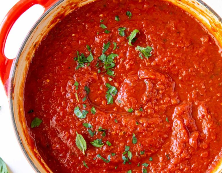 Homemade Classic Marinara Sauce Recipe