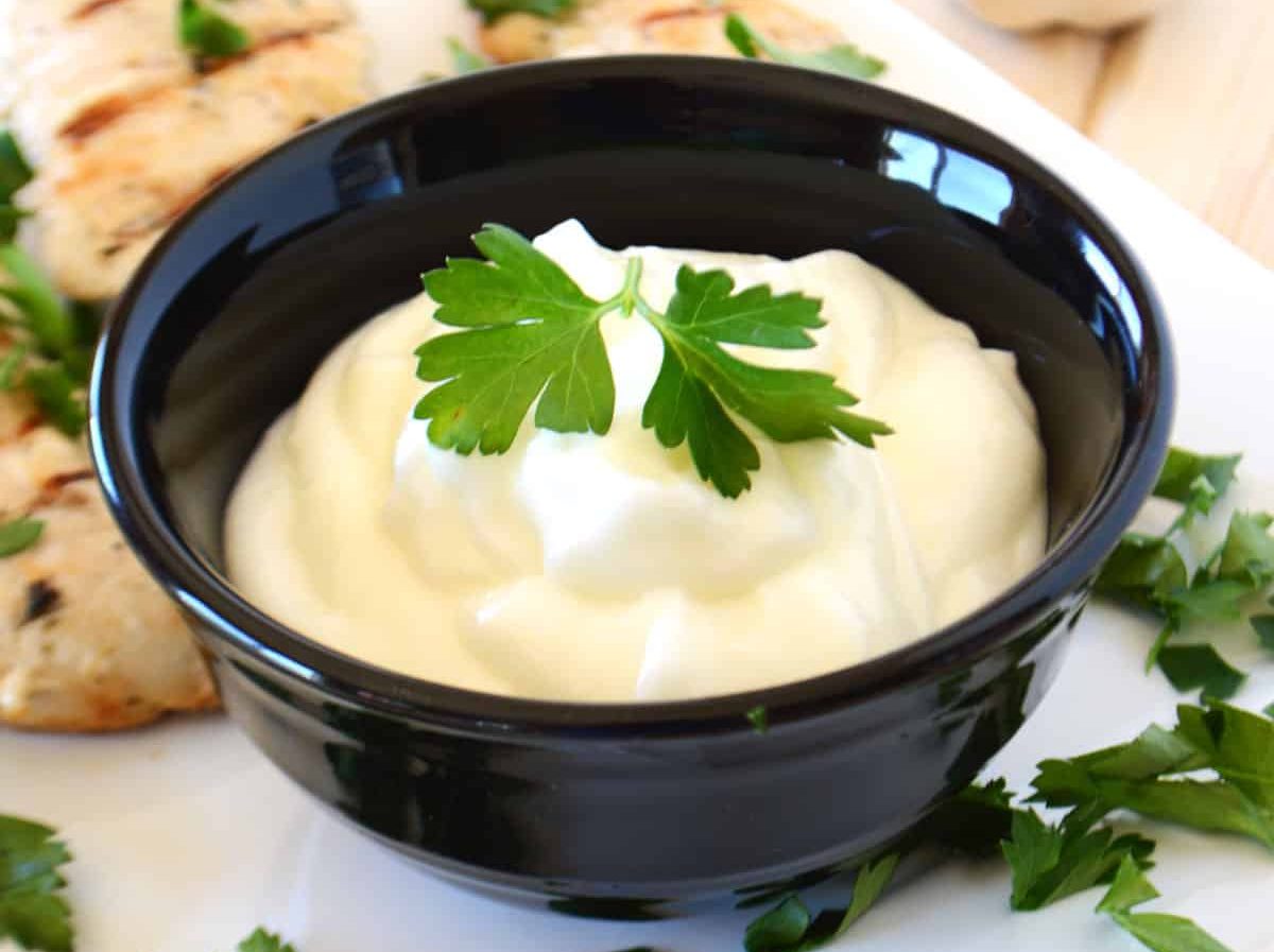 Simple & Tastiest Garlic Dipping Sauce Recipe