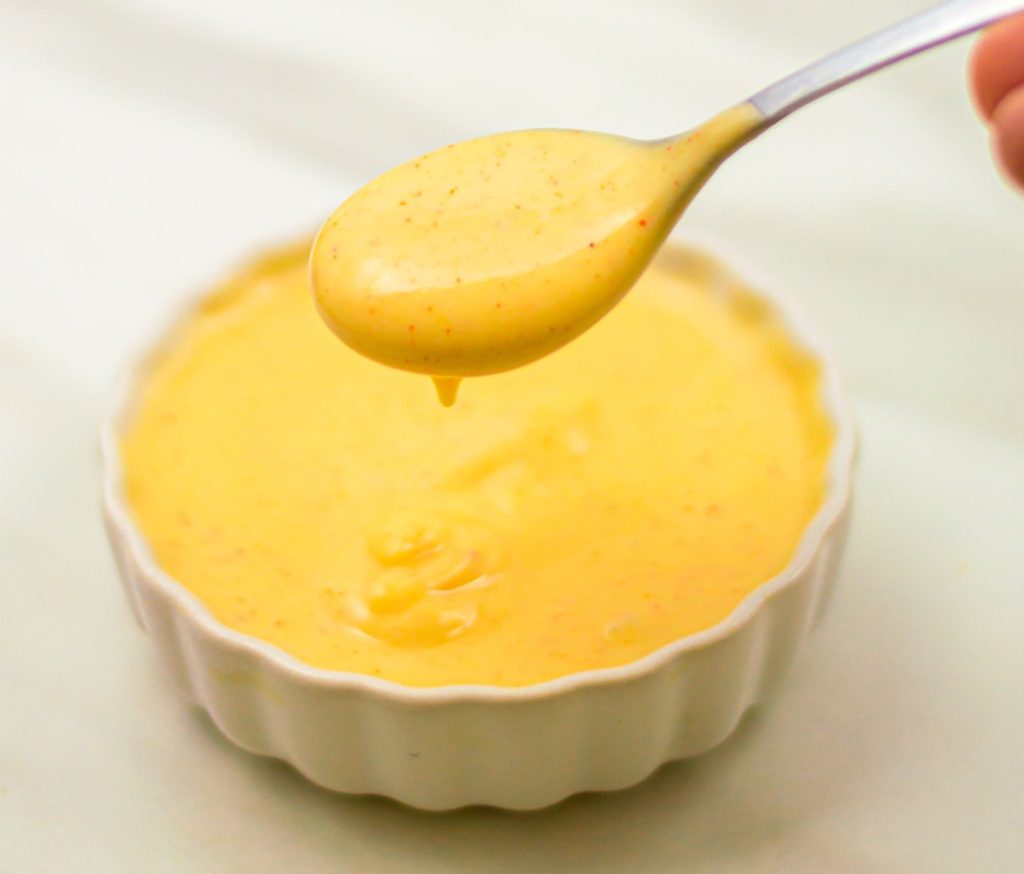 Delicious Homemade Honey Mustard Dipping Sauce Recipe