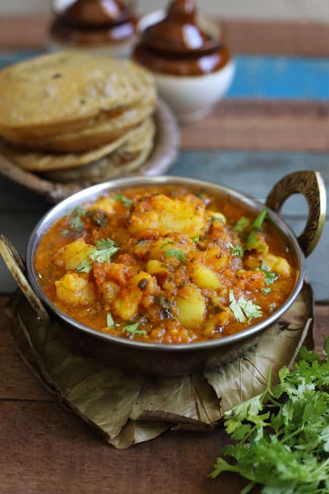 Bhae Ki Sabzi Or Lotus Root With Potatoes Pakistani Food Recipe